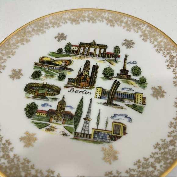 Vintage Berlin Germany Schedel Bavaria 8.5” Collectable Souvenir Plate - Picture 2 of 7